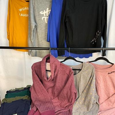 Lot C 415 Women’s Plus Size Comfy & Casual Clothing Lot (XXL)