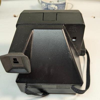 Vintage Polaroid Spirit 600 Land Camera with Strap
