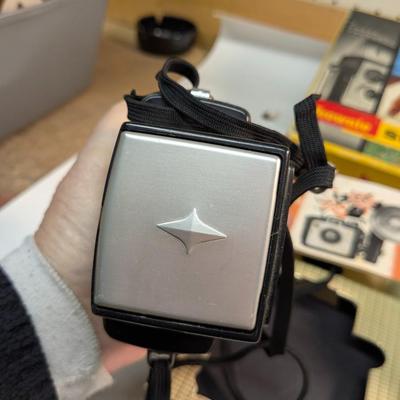 Vintage Brownie Starflex Camera Outfit Flash 25L