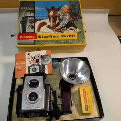 Vintage Brownie Starflex Camera Outfit Flash 25L