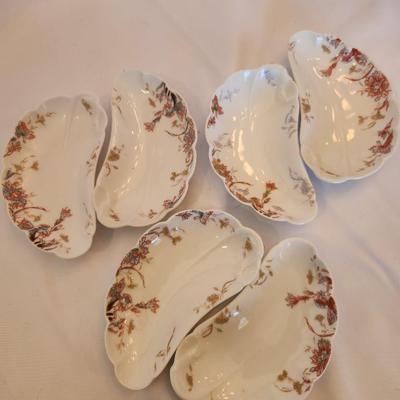 Haviland Floral pattern crescent dishes (6)
