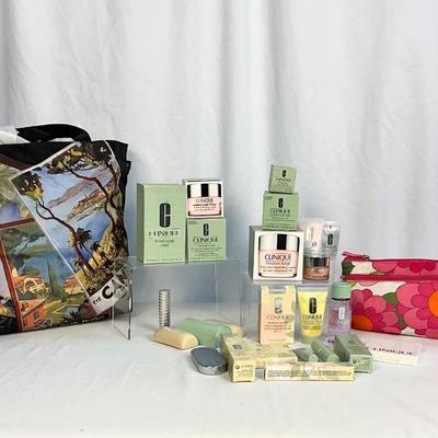 Lot A 427 Large Clinique Cosmetic Lot
