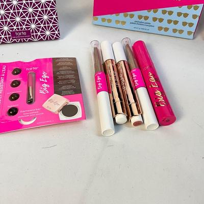 Lot A 430 TARTE Cosmetic Lot