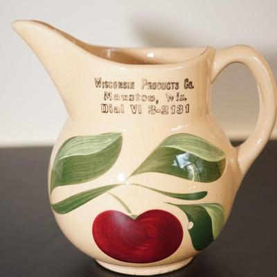 WATTS WARE THREE LEAF APPLE ADVERTISING #15 PITCHER "WISCONSIN PRODUCTS" MAUSTON, WI