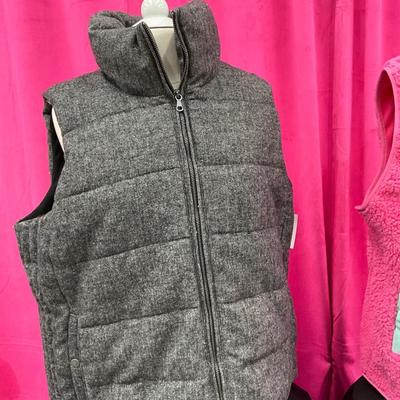 Lot M 436 Women’s Fleece Vest Lot (XXL) NEW