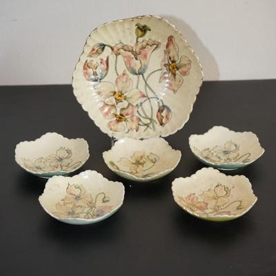 EARLY 1900'S PAULINE POTTERY OF EDGERTON, WI BERRY SET