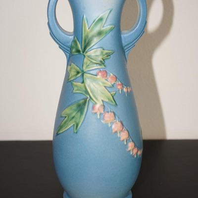 ROSEVILLE BLEEDING HEART PATTERN HANDLED VASES 6" & 10"