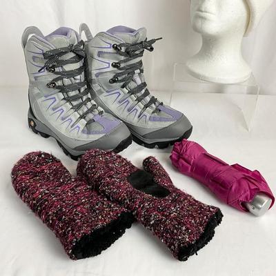 Lot A 443 Swiss Gear Outdoor Boots (8) Lot
