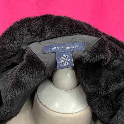 Lot M 451 Tommy Hilfiger Jacket Lot & Accessories (XL)