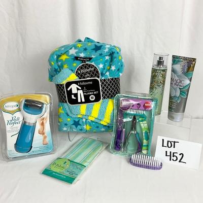 Lot A 452 Pj’s and Pedicures Lot (medium)
