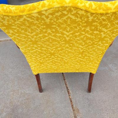 Mid century side chaiir