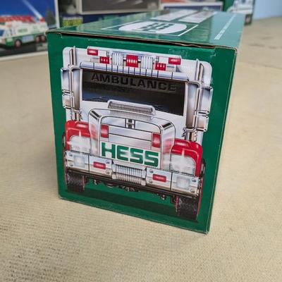 Hess Ambulance and Rescue Truck 2020 New in Box