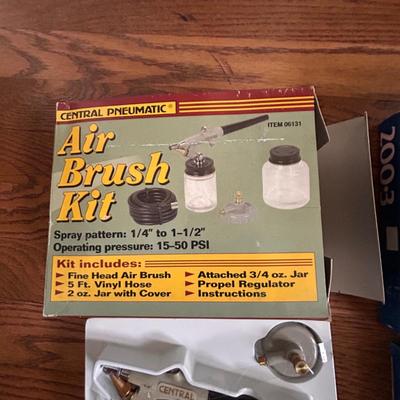 Badger and Central Airbrush Kits (LR-BB)