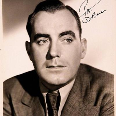 Pat O'Brien signed portrait photo 