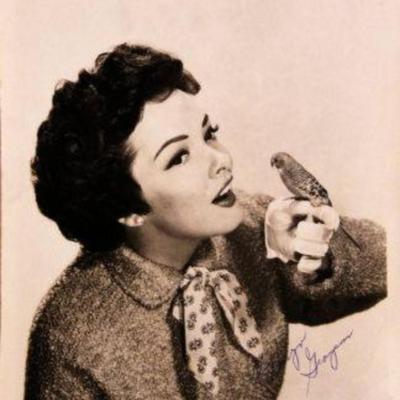 Kathryn Grayson signed portrait photo 