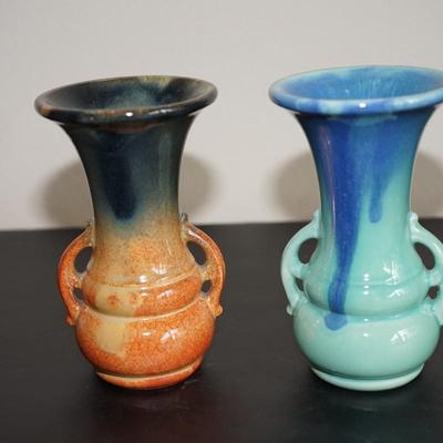 MUNCIE HANDLED VASES OF 7 3/8" FORMALLY OF PITTSVILLE POTTERY