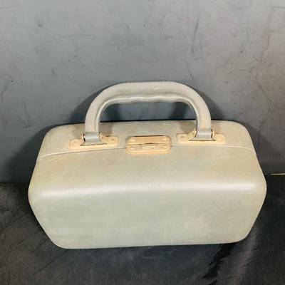 LOT 34: Mid Century Photography Collection Featuring a Ansco Cadet II Camera, Flash and Case; a Kodak Brownie Hawkeye Camera Flash Model...