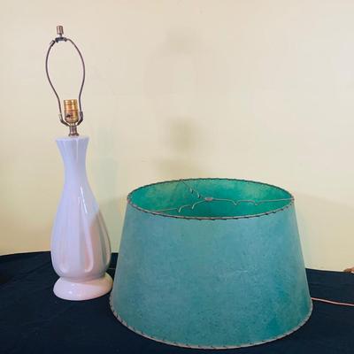 LOT 35: Art Deco Style Wind-up Mechanical Kienzle Brass Desk Clock and a White Ceramic MCM Table Lamp with Teal Colored Shade