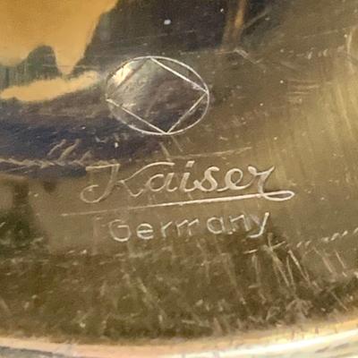 LOT 38: Vintage Kaiser Universe 400-Day Clock and Rhythm Around the World Clock Made In Japan