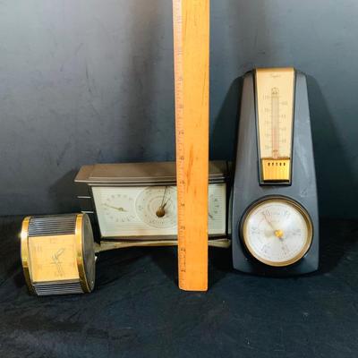 LOT 41:Vintage Taylor Thermometer/ Barometer, Airguide Weather Station and Westclock Travel Clock