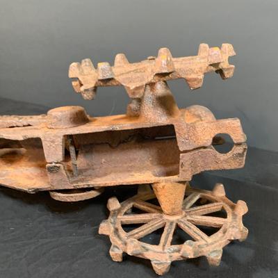 LOT 46: Vintage/Antique John Deere Cast Iron Toy Tractor