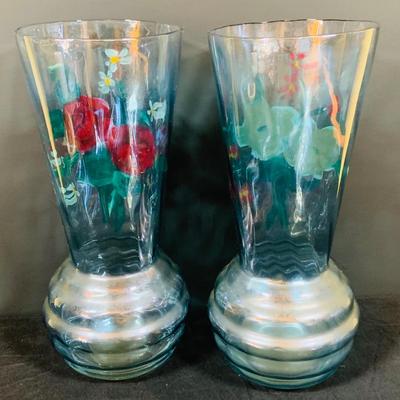 LOT 47; Vintage/Antique Beautiful Hand Painted Floral Vases and a Mechanical New Haven Floral Desk Clock