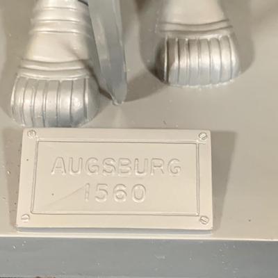 LOT:40: Set of Four (4) Aurora Knights In Armor Models Dated 1958