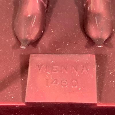 LOT:40: Set of Four (4) Aurora Knights In Armor Models Dated 1958