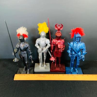 LOT:40: Set of Four (4) Aurora Knights In Armor Models Dated 1958