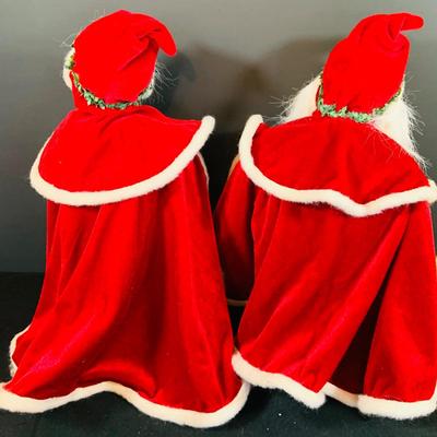 LOT Large Annalee Santa and Mrs Claus Dolls Dated 2004