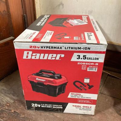 LOT 55: Bauer 3.5 Gallon Cordless Wet / Dry Vacuum with 20v Battery (New in Package)