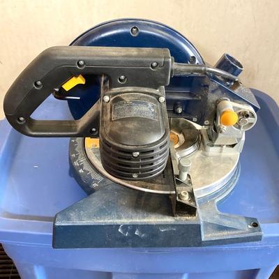 LOT 71: Global Machinery Company (GMC) Compound Miter Saw MS190UL with Extra DeWalt Blade
