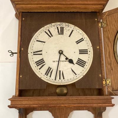 LOT 76: Vintage Seth Thomas Wall Clock with Key