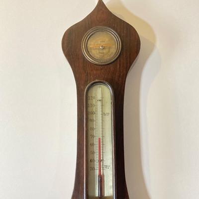LOT 77: Vintage Wooden Banjo Style Wall Barometer / Thermometer