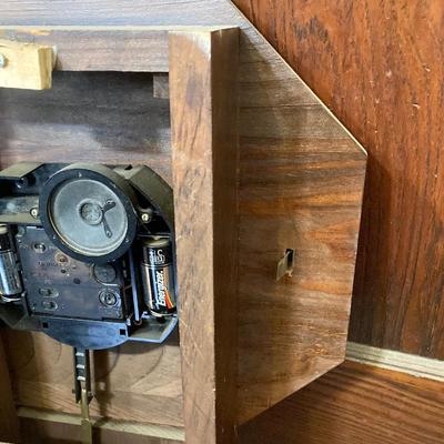 LOT 78: Vintage Seth Thomas by Talley Industries Electronic Strike Wall Clock #030183