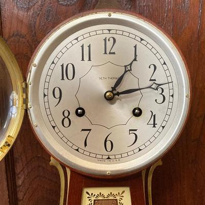 LOT 79: Vintage Seth Thomas Banjo Style Wall Clock #5611 with Key