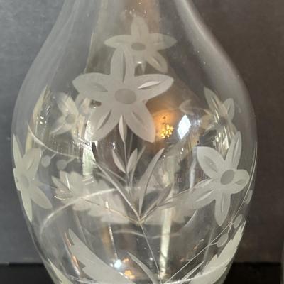 LOT 95: Vintage Windowpane Ice bucket & Matching Glasses, Etched Crystal Wine Decanter & More