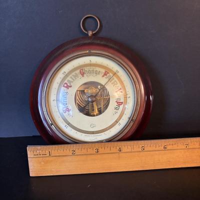 LOT 101: Seth Thomas Beehive Mantel Clock, Barigo Wood Wall Barometer, Germany & Atco Wood Wall Barometer, Germany
