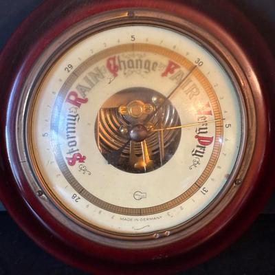 LOT 101: Seth Thomas Beehive Mantel Clock, Barigo Wood Wall Barometer, Germany & Atco Wood Wall Barometer, Germany