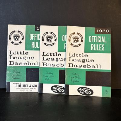 LOT 106: Vintage Rules Books 1956 - 1968: Little League, Major League Baseball, 1965 & 1966 Umpires Manual
