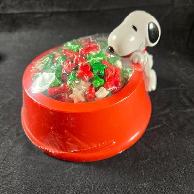 4 Snoopy Candy Container Toys