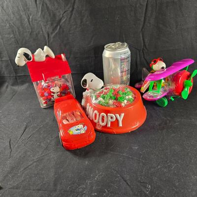 4 Snoopy Candy Container Toys