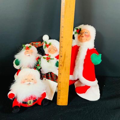 LOT 163: Annalee Holiday Dolls Featuring Lord & Taylor Exclusive 2004 Santa & Mrs Claus: Santa Claus Schoochie and More