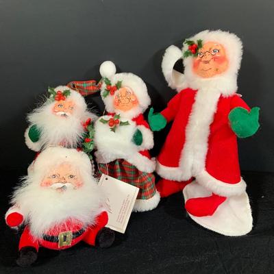 LOT 163: Annalee Holiday Dolls Featuring Lord & Taylor Exclusive 2004 Santa & Mrs Claus: Santa Claus Schoochie and More