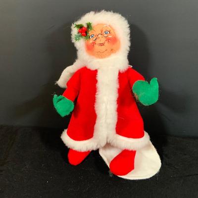 LOT 163: Annalee Holiday Dolls Featuring Lord & Taylor Exclusive 2004 Santa & Mrs Claus: Santa Claus Schoochie and More