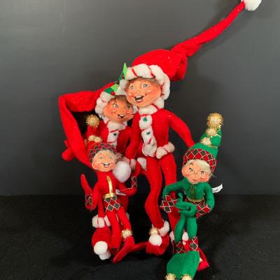 LOT 165: Annalee Elves a Set Two (2) from 2008 and a Set of Two (2) from 2007