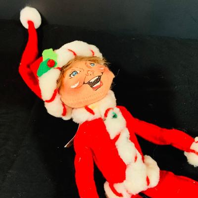 LOT 165: Annalee Elves a Set Two (2) from 2008 and a Set of Two (2) from 2007