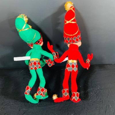 LOT 165: Annalee Elves a Set Two (2) from 2008 and a Set of Two (2) from 2007