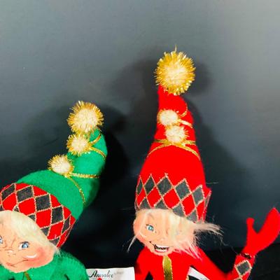 LOT 165: Annalee Elves a Set Two (2) from 2008 and a Set of Two (2) from 2007