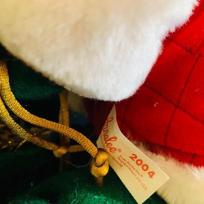 LOT 166: Annalee Holiday Dolls Santa Claus with a Bag Full of Toys and Mrs Claus